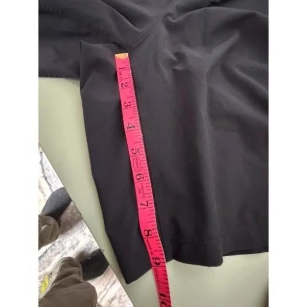 Lululemon‎ Womens Black Running Shorts Athletic Gym Training Size 8 Run Athletic